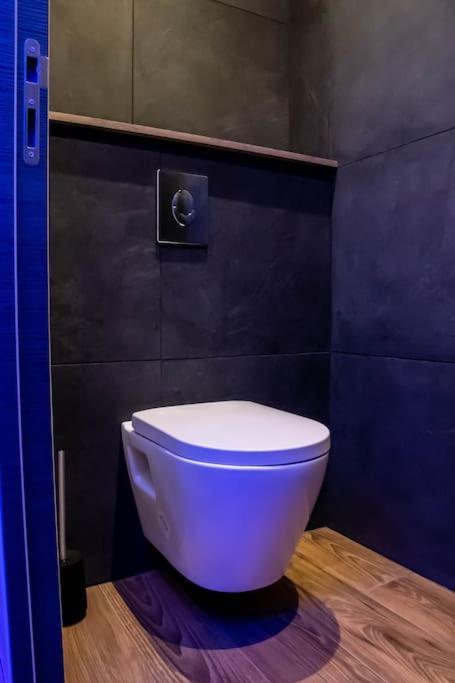 Appartement Blue Night - Jacuzzi - Bord De Seine à Corbeil-Essonnes Extérieur photo